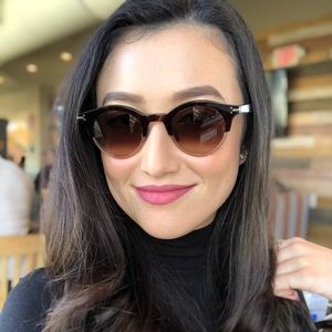 Meet your Posher, Chrissy